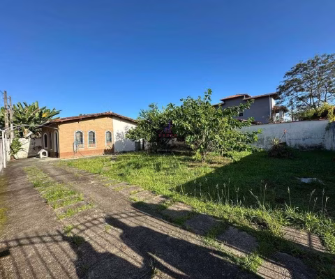 Casa com 2 dorm à venda, 304 m² - Indaiá - Caraguatatuba /SP