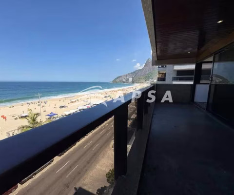 LEBLON - DELFIM MOREIRA - EXUBERANTE APARTAMENTO COM 260M² COMPOSTO DE; AMPLA SALA EM TÁBUA CORRIDA,