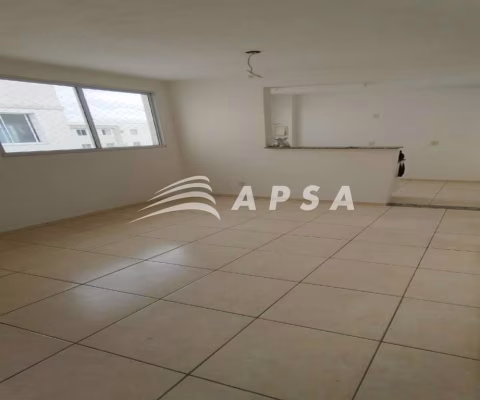 APARTAMENTO 504 NO 5° COM 2 QUARTOS, SALA, COZINHA 1 BANHEIRO, ÁREA DE LAVA. CONDOMÍNIO MUITO BEM LO