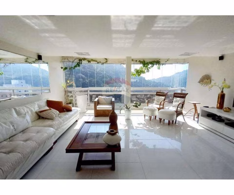 Apartamento a Venda na Praia de Pitangueiras - Guarujá