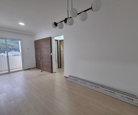 Lindo apartamento 2 dorm. com sacada no Marapé
