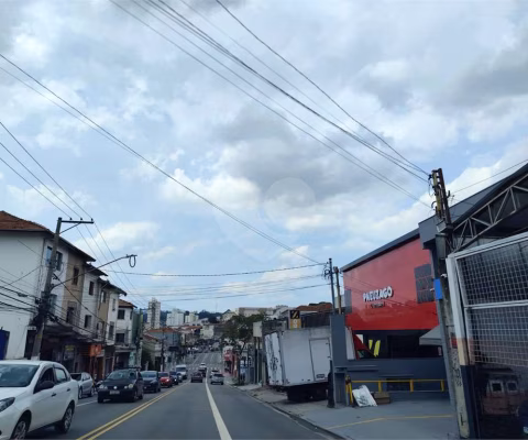 Imóvel na Avenida Água Fria
