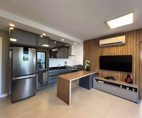 Apartamento novo com 2 quartos à venda na Santa Teresinha!!