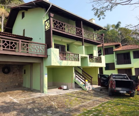 Prédio à venda na Rua Inério Joaquim da Silva, 1500, Pântano do Sul, Florianópolis