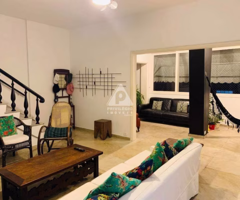 APTO DUPLEX 3 QUARTOS ,VARANDA INTERNA