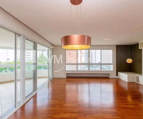 Apartamento com 158 m², 3 quartos sendo 3 suítes à venda no bairro Moema.