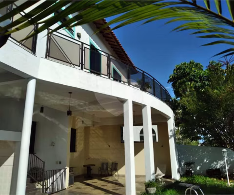 Sobrado com 5 quartos à venda em Jardim Panorama - SP