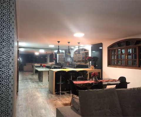 Casa com 6 quartos à venda em Tremembé - SP