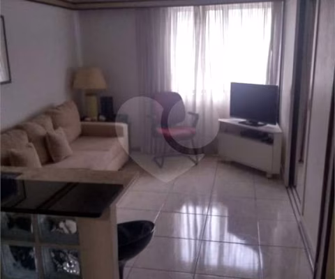 Flat com 1 quartos à venda ou para locação em Cidade Monções - SP