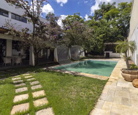 Sobrado com 4 quartos à venda em Vila Morumbi - SP