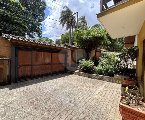 Casa com 4 quartos à venda em Vila Albertina - SP
