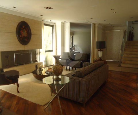 Casa com 4 quartos à venda em Vila Irmãos Arnoni - SP
