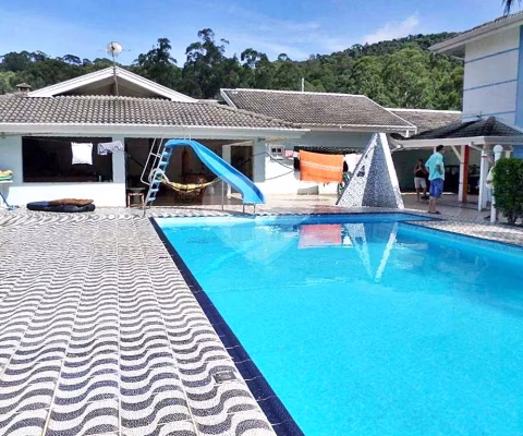 Condomínio com 6 quartos à venda em Jardim Peri - SP