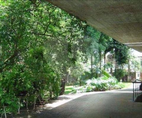 Casa térrea com 5 quartos à venda em Jardim Santa Helena - SP