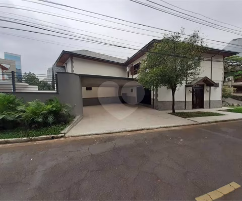Casa de vila com 4 quartos à venda em Vila Tramontano - SP