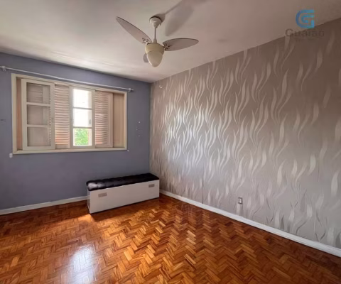 Alugo Apartamento de 3 dormitórios, sendo 1 suite e garagem coletiva fechada no Embaré em Santos
