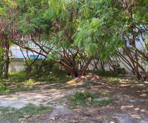 Terreno 630m² com excelente localização no Recreio dos Bandeirantes