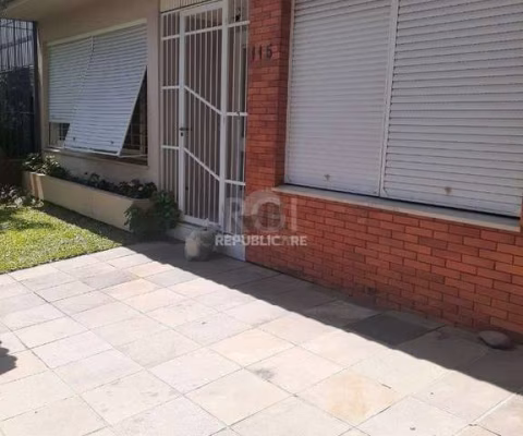 Casa 3 dormitórios à venda Jardim Lindóia Porto Alegre/RS