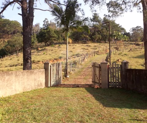 Sítio com 3 quartos à venda em Bairro Do Cambará - SP