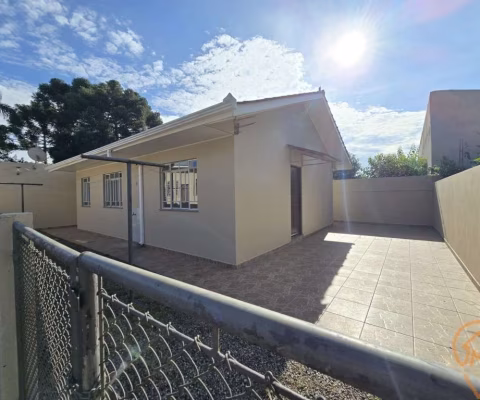 Casa Residencial com 2 quartos  para alugar, 63.00 m2 por R$2190.00  - Boqueirao - Curitiba/PR