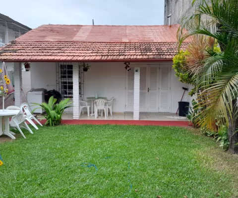 OTIMA CASA C/PATIO DUA FRENTES-