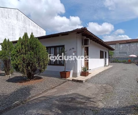 Casa comercial a venda no Bucarein com por R$1.000.000,00
