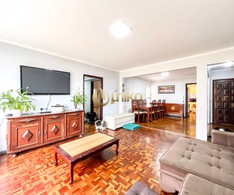 Apartamento no Alto da XV – Oportunidade para Retrofit com Espaço ao Ar Livre