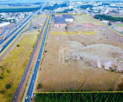 Área de 291,956m² com galpão industrial de 19.898m² à venda na Rodovia Washington Luís, Ibaté-SP - Antiga CBT, Companhia Brasileira de Tratores.
