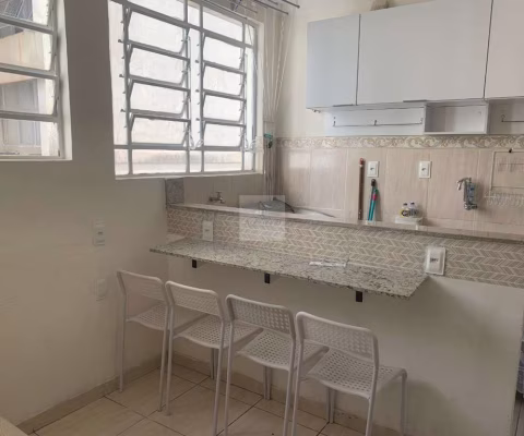 Apartamento para locação no Centro de Belo Horizonte-MG: 1 quarto, 1 suíte, 1 sala, 1 banheiro, 40m².