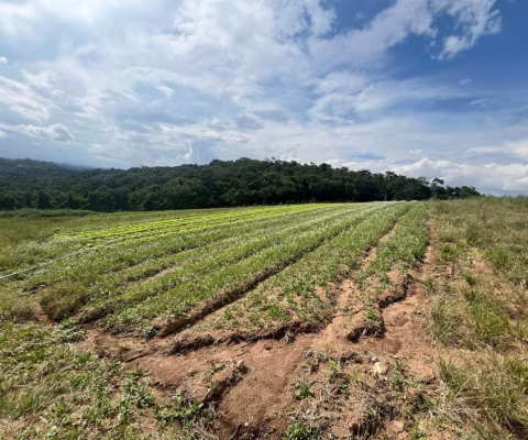 ME- parcelamos sua chacara, incluso obra e terreno.
