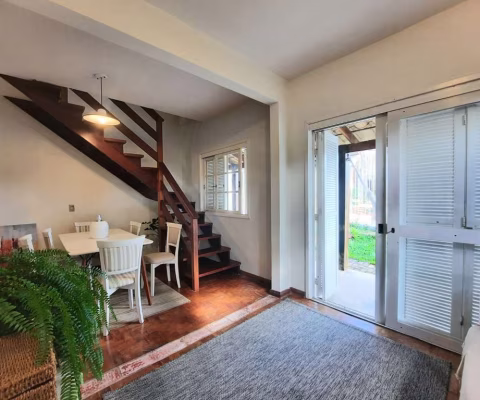 Casa com 3 quartos à venda na Rua Madressilva, 31, Lomba do Pinheiro, Porto Alegre