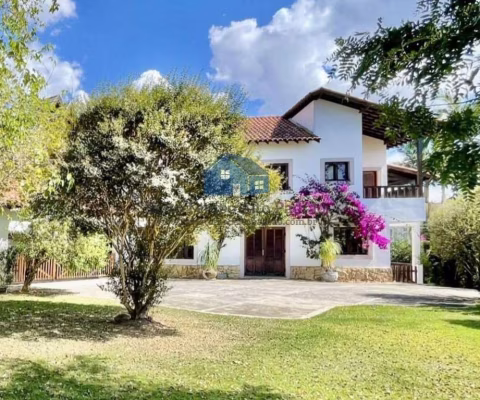4 dorms/2sts - Maravilhosa, lareira, vista!