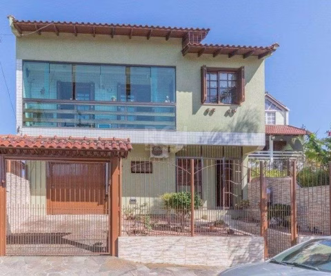 Casa para Venda - 272m², 3 dormitórios, sendo 1 suites, 2 vagas - Sarandi