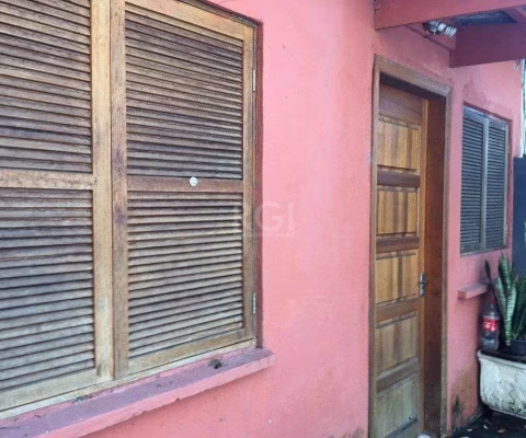 Casa para Venda - 45m², 3 dormitórios, Cristal