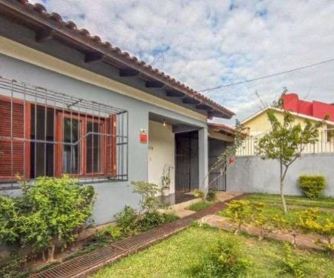 Casa para Venda - 140m², 2 dormitórios, sendo 1 suites, 3 vagas - Imperial Parque