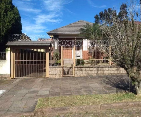 Casa de 168m² - 3 dormitórios, 3 vagas no bairro Nonoai