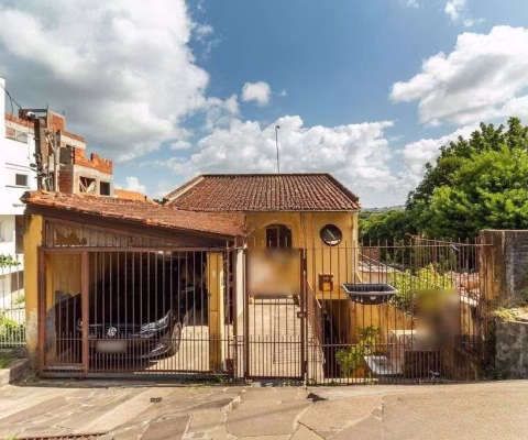 Casa de 4 dormitórios no bairro Camaquã