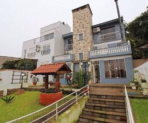 Casa para Venda - 300m², 3 dormitórios, sendo 1 suites, 2 vagas - Ipanema