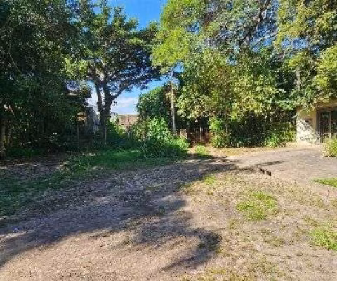 Terreno em Porto Alegre, no bairro Ipanema, à venda.