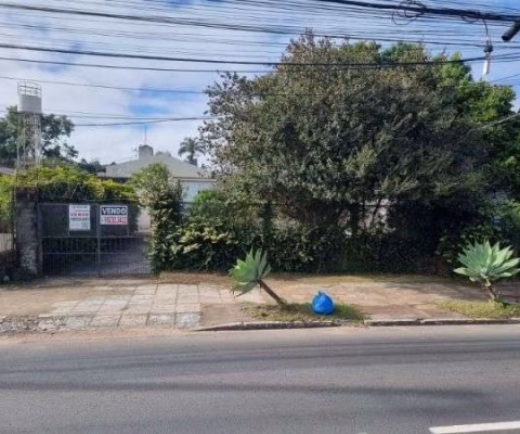 Terreno em Porto Alegre, no bairro Cavalhada, à venda.