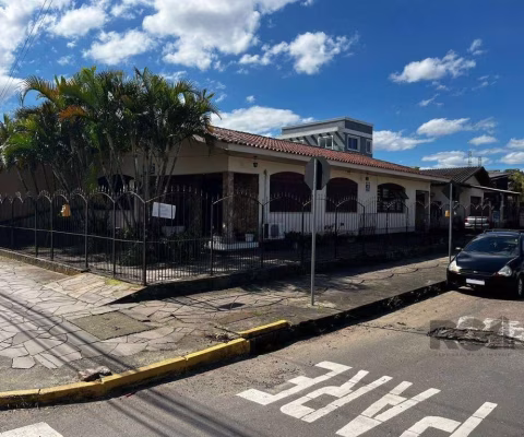 Casa 3 dormitórios, 2 vagas, Bairro Princesa Izabel