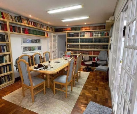 Casa Comercial para Venda - 231m², 0 dormitórios, Centro Histórico
