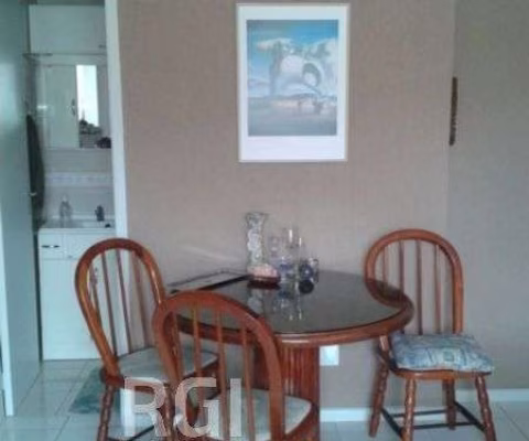 Apartamento para Venda - 41.89m², 2 dormitórios, 1 vaga - Sarandí