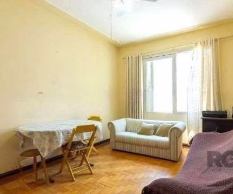 Apartamento no bairro Auxiliadora de 2 dormitórios