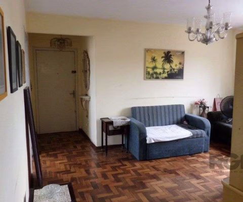 Apartamento na Glória de 2 dormitórios