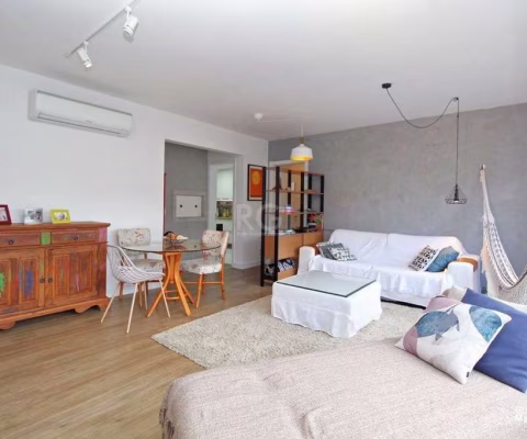 Apartamento para Venda - 128m², 3 dormitórios, sendo 3 suites, 2 vagas - Menino Deus