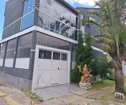 Casa com 2 dormitórios, no bairro Hípica