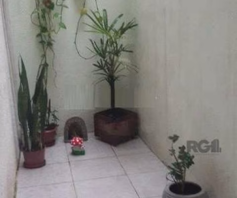 Apartamento reformado 2 dormitórios - Bairro Passo D&amp;#39;Areia