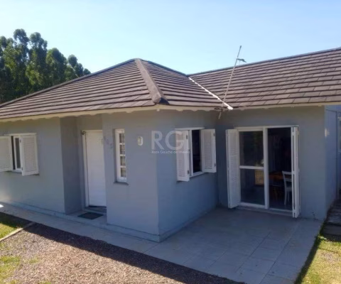Casa para Venda - 69.98m², 2 dormitórios, 4 vagas - Jardim Dos Lagos