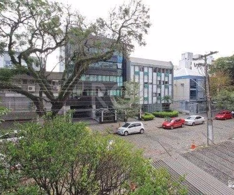 Apartamento para Venda - 74.96m², 3 dormitórios, Petrópolis